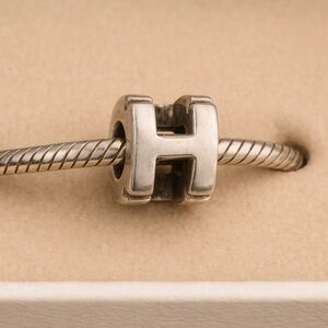 Chamilia Women's .925 Sterling Silver Print Letter H Bead Charm EUC CHAM #279